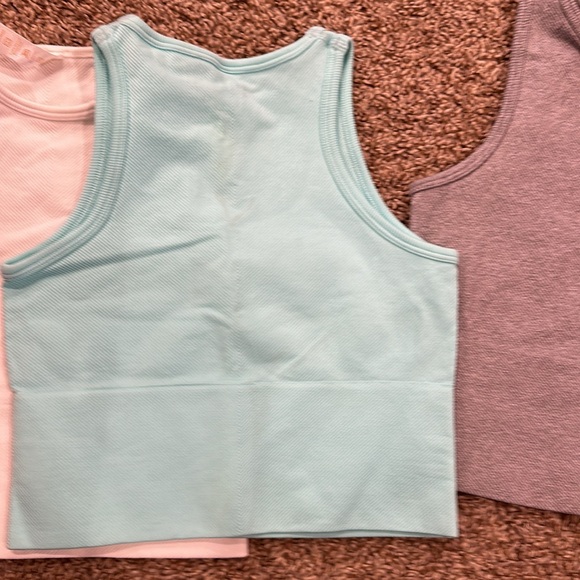 Fornia Crop Tops Set - Picture 5 of 8